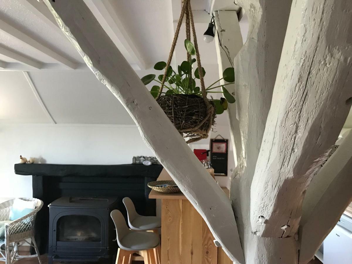 Le Sentier Des Etangs Apartment Barsy Exterior photo